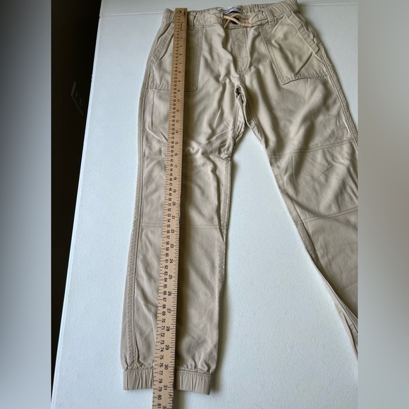 Abercrombie boys' beige jogger pants, size 9-10 - Picture 6 of 7
